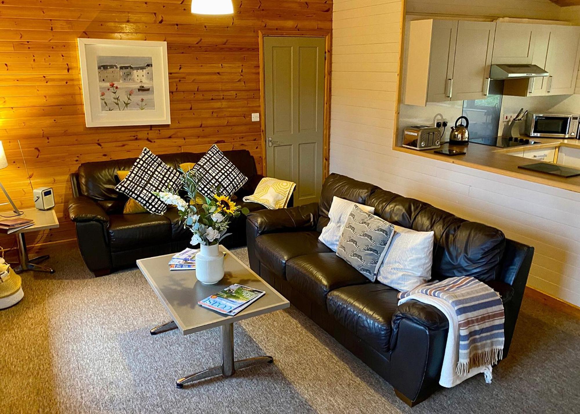 Ivyleaf Combe Lodges Stratton  Ruang foto